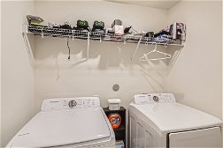 33 Laundry Room.jpg
